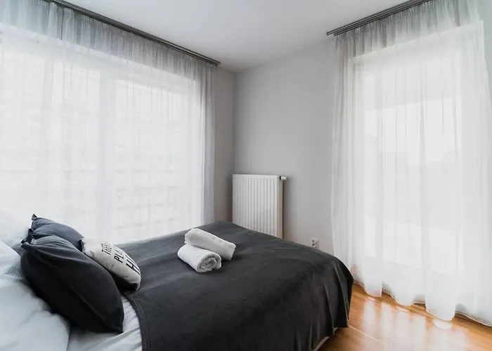 Apartman New Apartment-old Town-4 Rooms-new Building-garage