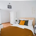 New Apartment-old Town-4 Rooms-new Building-garage Apartament Wrocław