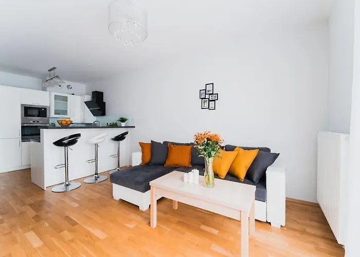 New Apartment-old Town-4 Rooms-new Building-garage