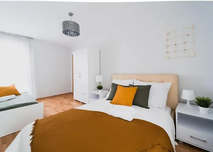 New Apartment-old Town-4 Rooms-new Building-garage Apartment Breslau